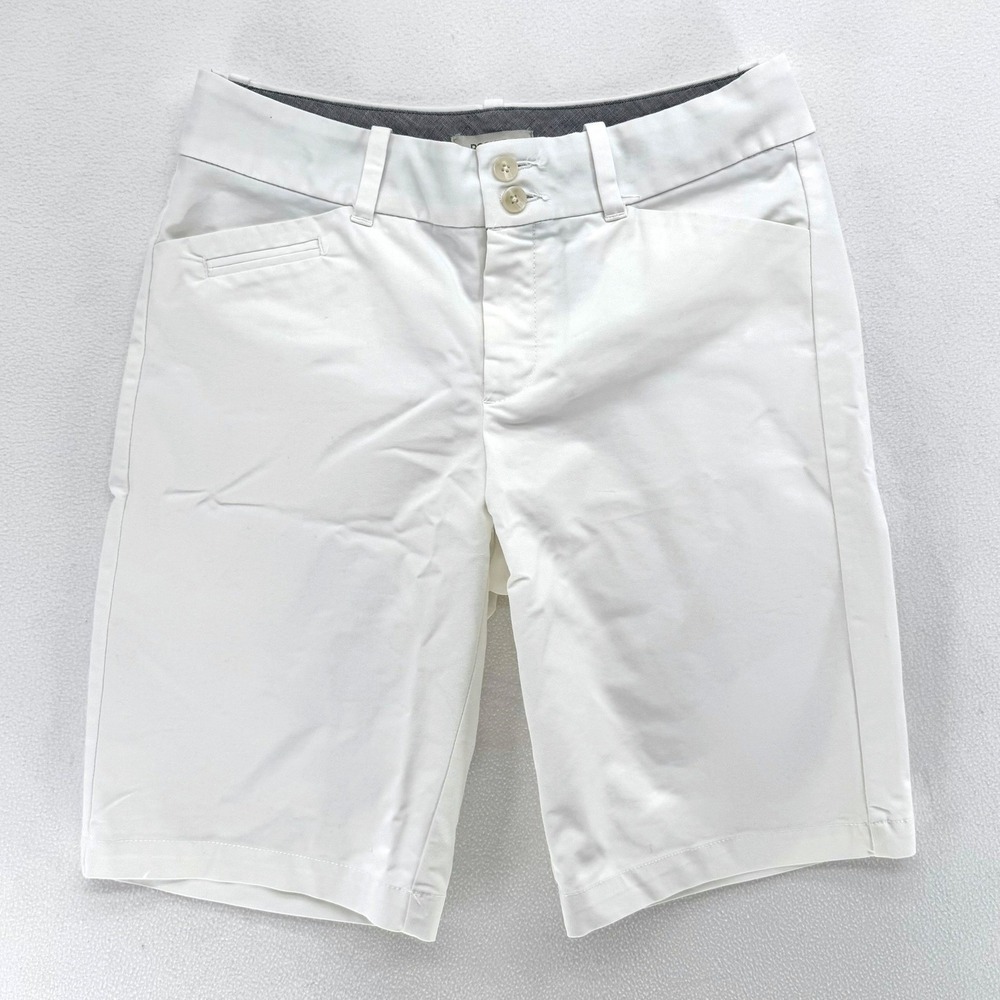 Dockers Bermuda Shorts Womens 6 White Cotton Blend Classic Preppy Summer Chino